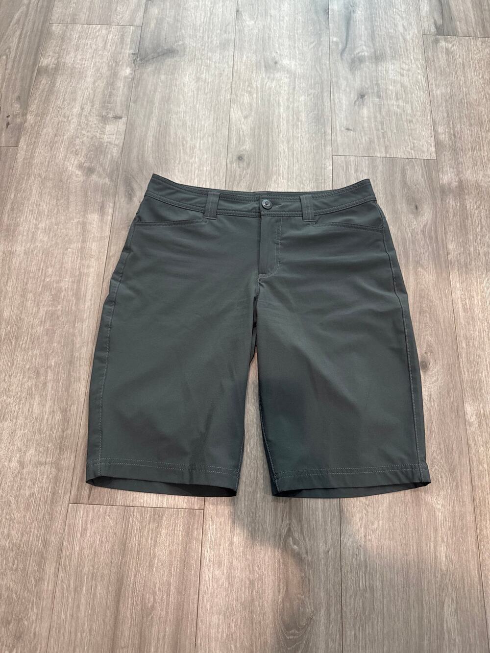 Eddie Bauer Green Shorts Women's Size 4